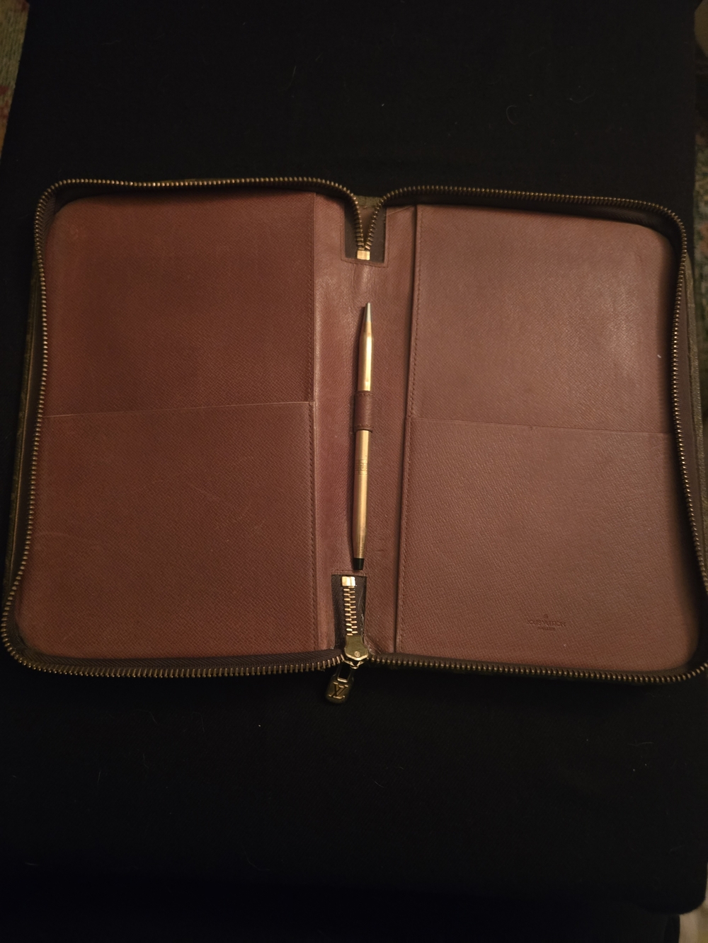 Louis Vuitton Authentic Monogram Zippered Travel Wallet/Agenda - Brown - Picture 2 of 6